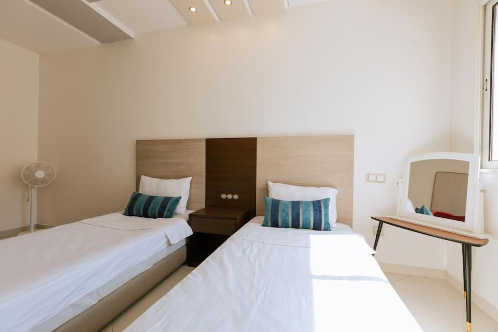 Central 2-Bedrooms Near Beach & Dining Tanger Ngoại thất bức ảnh